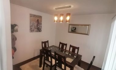 Casa en Arriendo en AV. ELPERAL CON CANAL DE LA LUZ