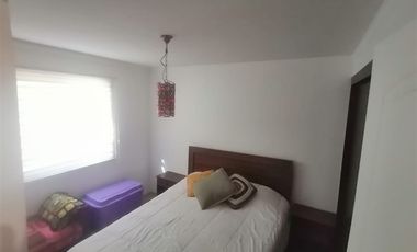 Casa en Arriendo en AV. ELPERAL CON CANAL DE LA LUZ