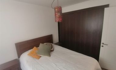 Casa en Arriendo en AV. ELPERAL CON CANAL DE LA LUZ