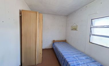 VENTA CASA 5 AMB CON PATIO Y COCHERA, QUILMES