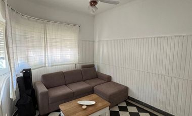 VENTA CASA 2 DORMITORIOS - ZONA CENTRO