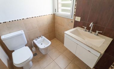 VENTA DEPTO 2 AMBIENTES CON COCHERA EN FLORIDA