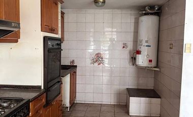 Casa en alquiler de 4 dormitorios c/ cochera en Otros Barrios