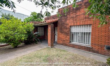 Casa 3 ambientes 300 m² en venta con cochera en Temperley APTA CREDITO