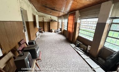 Casa 3 ambientes 300 m² en venta con cochera en Temperley APTA CREDITO