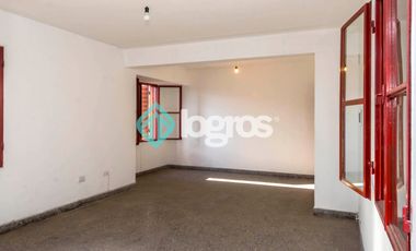 AMPLIO DEPARTAMENTO EN VENTA - MACROCENTRO - SALTA