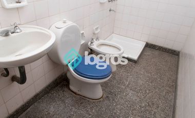 AMPLIO DEPARTAMENTO EN VENTA - MACROCENTRO - SALTA