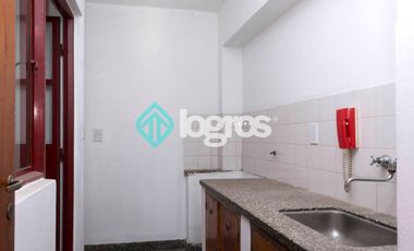 AMPLIO DEPARTAMENTO EN VENTA - MACROCENTRO - SALTA