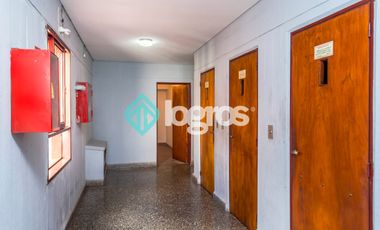 AMPLIO DEPARTAMENTO EN VENTA - MACROCENTRO - SALTA