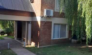 DOS CABANAS  EN   VENTA SIERRA DE LA VENTANA  CON PILETA  EN BARRIO SAN BERNARDO CON TODOS LOS SERVICIOS