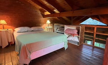 DOS CABANAS  EN   VENTA SIERRA DE LA VENTANA  CON PILETA  EN BARRIO SAN BERNARDO CON TODOS LOS SERVICIOS
