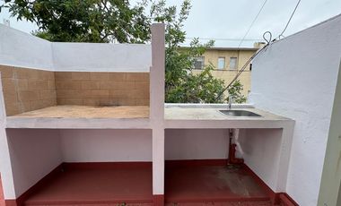 Casa tipo PH 4 ambientes totalmente remodelada oportunidad lista para habitar