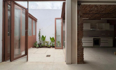 Casa tipo PH 4 ambientes totalmente remodelada oportunidad lista para habitar