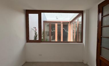 Casa tipo PH 4 ambientes totalmente remodelada oportunidad lista para habitar