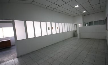 Bodega en Arriendo en Av.Quilin // Pedro de Valdivia // Obispo Arturo Espinoza