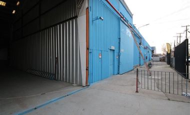 Bodega en Arriendo en Av.Quilin // Pedro de Valdivia // Obispo Arturo Espinoza