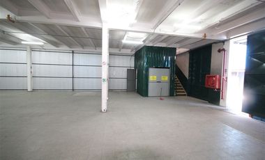 Bodega en Arriendo en Av.Quilin // Pedro de Valdivia // Obispo Arturo Espinoza