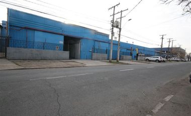 Bodega en Arriendo en Av.Quilin // Pedro de Valdivia // Obispo Arturo Espinoza