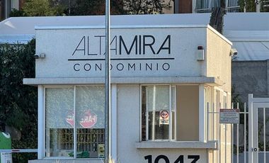 Departamento en Arriendo en Condominio Altamira