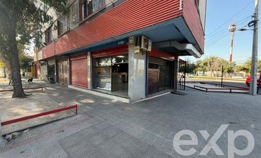 Local Comercial en Arriendo en avenida general rondizzoni cerca parque o'higgins