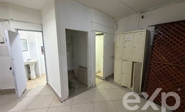 Local Comercial en Arriendo en avenida general rondizzoni cerca parque o'higgins
