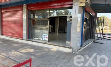 Local Comercial en Arriendo en avenida general rondizzoni cerca parque o'higgins