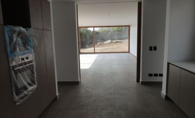 Casa en Arriendo en Espectacular casa con excepcionales vistas en condominio de 5 unidades. Arboretum Mirador del Valle