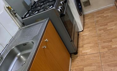 DEPARTAMENTO 3 DORMITORIOS, 1 BAÑO, EN SEGUNDO PISO