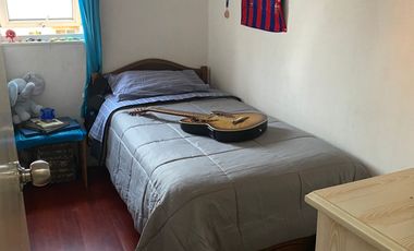 DEPARTAMENTO 3 DORMITORIOS, 1 BAÑO, EN SEGUNDO PISO