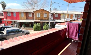 CASA DE 4 DORMITORIOS A LA VENTA