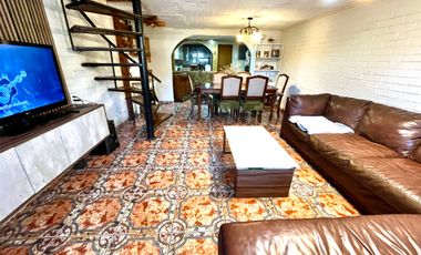 CASA DE 4 DORMITORIOS A LA VENTA