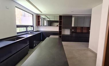 Venta  de Residencia en Bosque Real Privada Girasoles