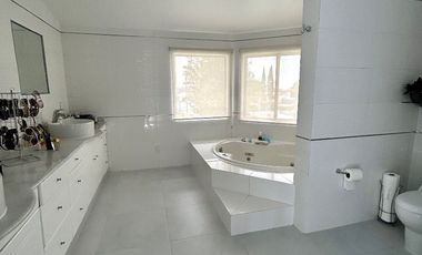 Renta Excelente Casa en Condado de Sayavedra