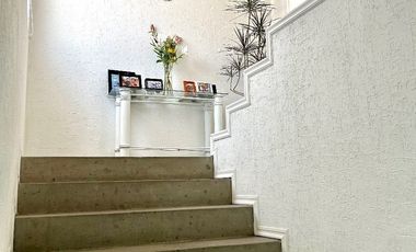 Renta Excelente Casa en Condado de Sayavedra