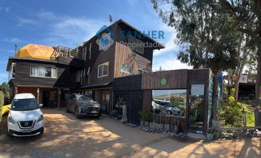 Terreno con operación hotelera y comercial - Pichilemu