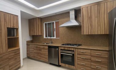 CASA EN VENTA  BALCONES DE COLINAS DE SAN JERONIMO 