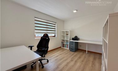 RINCONADA - VENDE ARRIENDA CASA 4D 3B PISCINA - COND. EL SAUCE