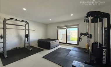 RINCONADA - VENDE ARRIENDA CASA 4D 3B PISCINA - COND. EL SAUCE