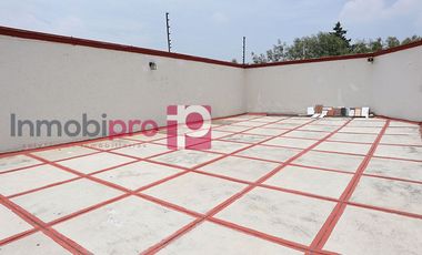 AMPLIA Y ELEGANTE CASA EN VENTA CON JARDÍN EN LOMAS QUEBRADAS