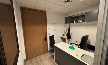 OFICINA EXCELENTE UBICACION PROVIDENCIA