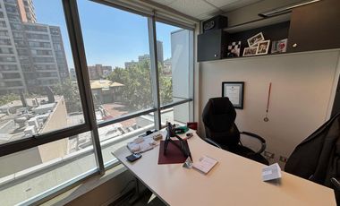 OFICINA EXCELENTE UBICACION PROVIDENCIA