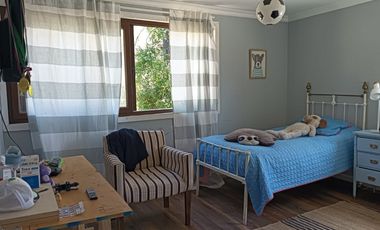 GRAN OPORTUNIDAD DE INVERSIÓN!. Parcela con 2 casas independientes.