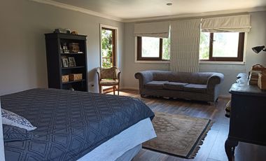 GRAN OPORTUNIDAD DE INVERSIÓN!. Parcela con 2 casas independientes.