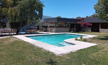 GRAN OPORTUNIDAD DE INVERSIÓN!. Parcela con 2 casas independientes.