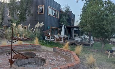 GRAN OPORTUNIDAD DE INVERSIÓN!. Parcela con 2 casas independientes.