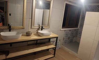 GRAN OPORTUNIDAD DE INVERSIÓN!. Parcela con 2 casas independientes.