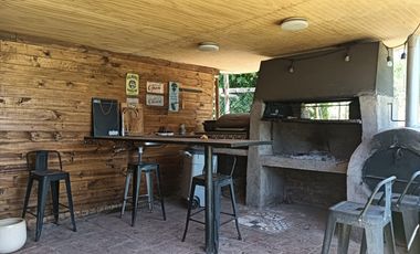 GRAN OPORTUNIDAD DE INVERSIÓN!. Parcela con 2 casas independientes.