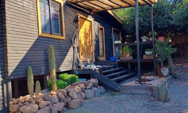 GRAN OPORTUNIDAD DE INVERSIÓN!. Parcela con 2 casas independientes.