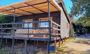 GRAN OPORTUNIDAD DE INVERSIÓN!. Parcela con 2 casas independientes.