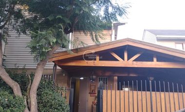 Casa en Arriendo en Camino Las Flores.